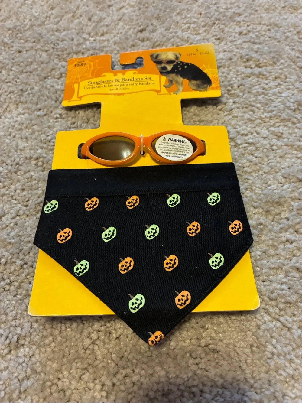 Pet Sunglasses & Bandana Set The bandanna is full of Halloween pumpkins. NWT.